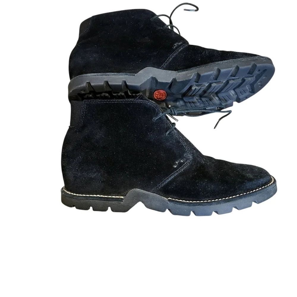 Cole Haan Black Suede  Chukka Boots Womes 8